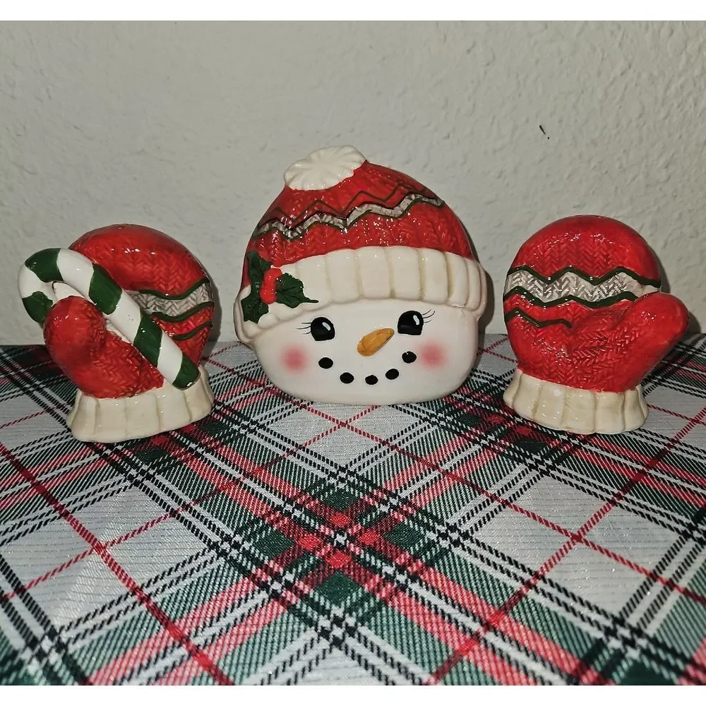 Ceramic Snowman Napkin Festive Mitten Salt & Pepper Holiday Tableware Decor